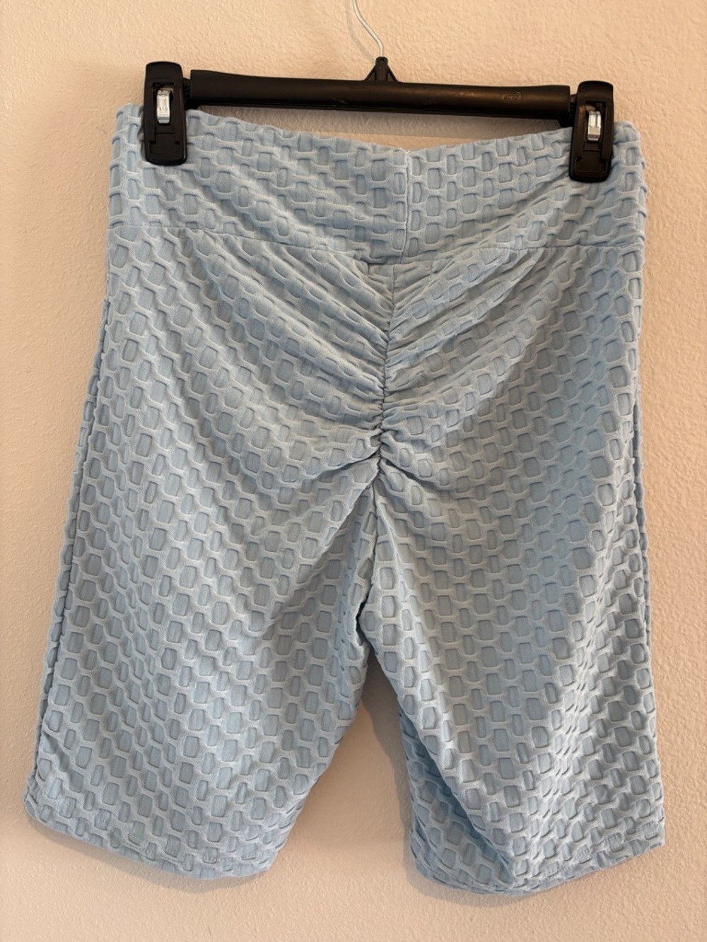 Light blue 2 piece set - biker shorts with hoodie 🦋💙🔵🔹🔷🩵 - Picture 8 of 8